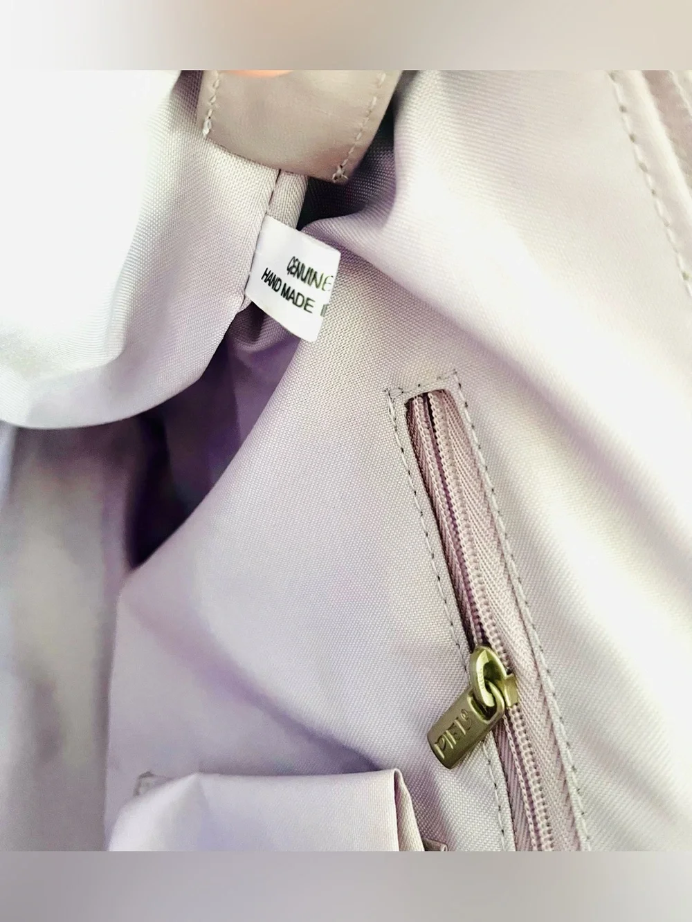 VINTAG Y2K Genuine Leather Piel hobo bag Lavender NwT